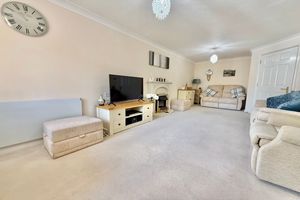 22' Living Room- click for photo gallery
